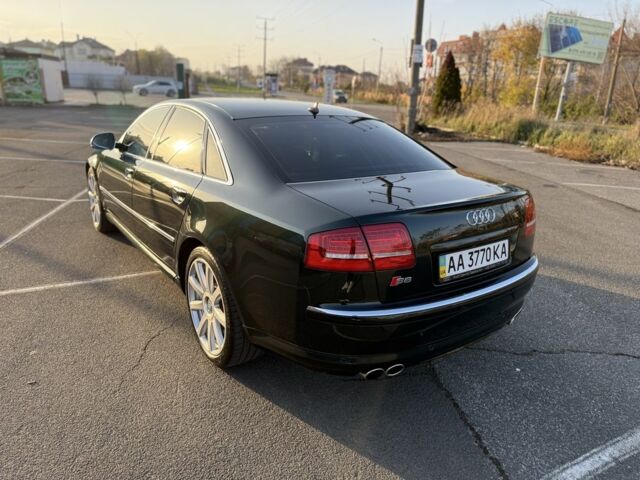 Зелений Ауді S8, об'ємом двигуна 5.2 л та пробігом 69 тис. км за 48900 $, фото 4 на Automoto.ua