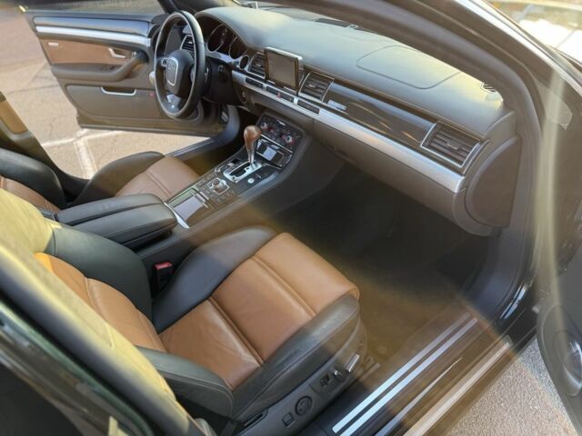 Зелений Ауді S8, об'ємом двигуна 5.2 л та пробігом 69 тис. км за 48900 $, фото 10 на Automoto.ua