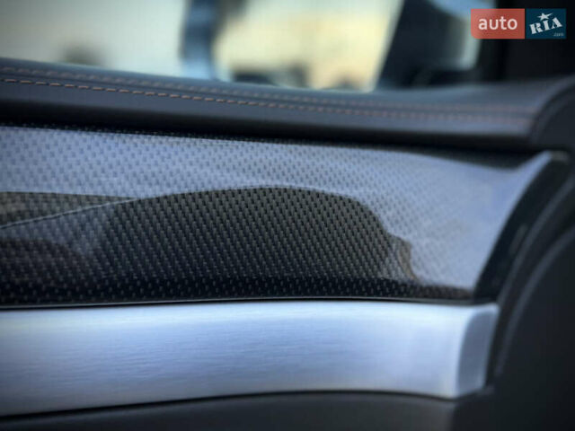 Зеленый Ауди С8, объемом двигателя 5.2 л и пробегом 69 тыс. км за 49000 $, фото 51 на Automoto.ua