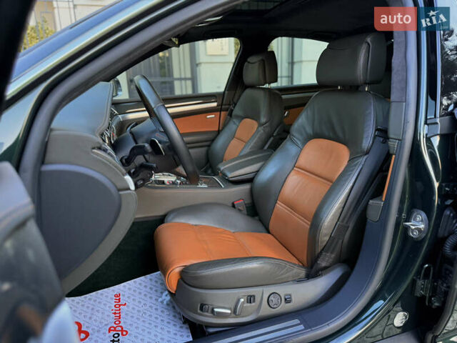 Зеленый Ауди С8, объемом двигателя 5.2 л и пробегом 69 тыс. км за 49000 $, фото 41 на Automoto.ua