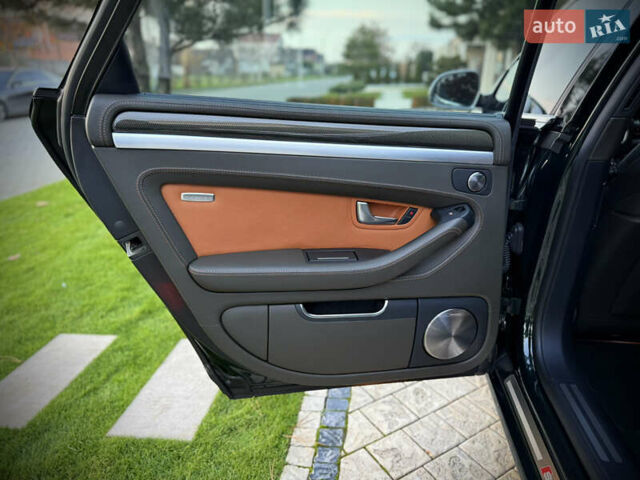 Зеленый Ауди С8, объемом двигателя 5.2 л и пробегом 69 тыс. км за 49000 $, фото 46 на Automoto.ua