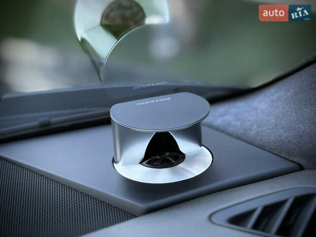 Зеленый Ауди С8, объемом двигателя 5.2 л и пробегом 69 тыс. км за 49000 $, фото 62 на Automoto.ua