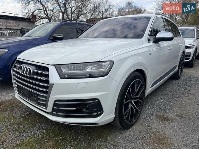 Белый Ауди SQ7, объемом двигателя 3.96 л и пробегом 124 тыс. км за 55900 $, фото 4 на Automoto.ua