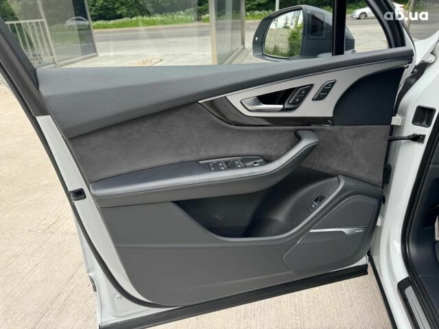 Белый Ауди SQ7, объемом двигателя 4 л и пробегом 226 тыс. км за 49990 $, фото 22 на Automoto.ua