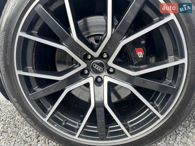 Белый Ауди SQ7, объемом двигателя 3.96 л и пробегом 124 тыс. км за 55900 $, фото 77 на Automoto.ua