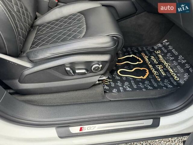 Белый Ауди SQ7, объемом двигателя 3.96 л и пробегом 124 тыс. км за 55900 $, фото 45 на Automoto.ua