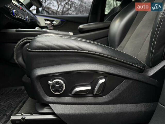 Белый Ауди SQ7, объемом двигателя 3.96 л и пробегом 206 тыс. км за 44000 $, фото 33 на Automoto.ua