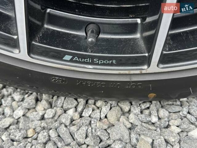 Белый Ауди SQ7, объемом двигателя 3.96 л и пробегом 124 тыс. км за 55900 $, фото 83 на Automoto.ua