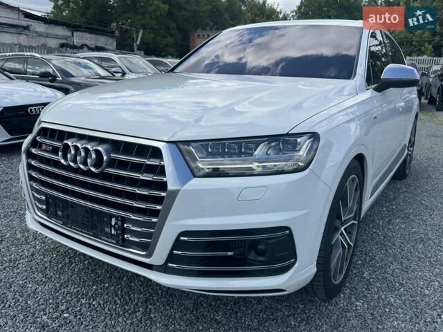 Белый Ауди SQ7, объемом двигателя 3.96 л и пробегом 124 тыс. км за 57900 $, фото 56 на Automoto.ua