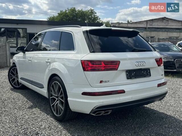 Белый Ауди SQ7, объемом двигателя 3.96 л и пробегом 124 тыс. км за 57900 $, фото 115 на Automoto.ua