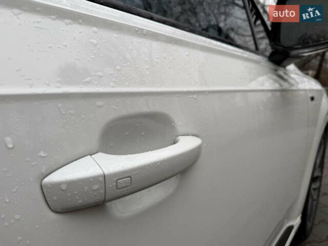 Белый Ауди SQ7, объемом двигателя 3.96 л и пробегом 206 тыс. км за 44000 $, фото 24 на Automoto.ua