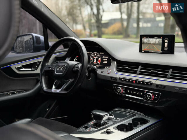 Белый Ауди SQ7, объемом двигателя 3.96 л и пробегом 206 тыс. км за 44000 $, фото 40 на Automoto.ua