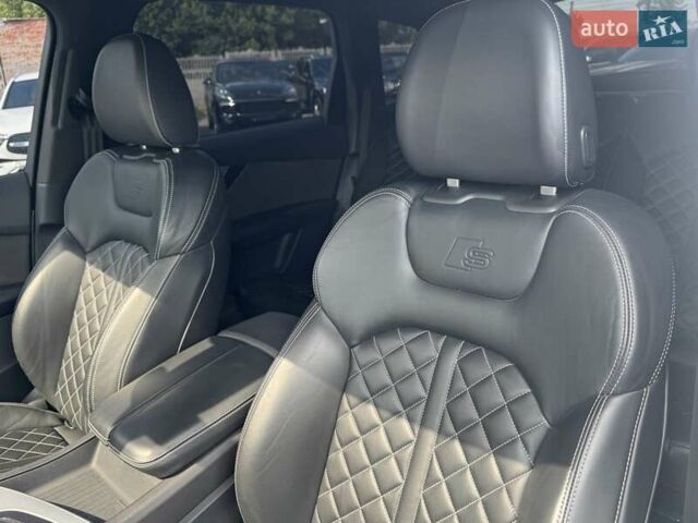 Белый Ауди SQ7, объемом двигателя 3.96 л и пробегом 124 тыс. км за 57900 $, фото 91 на Automoto.ua