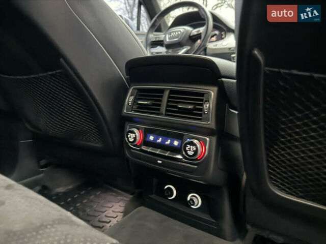 Белый Ауди SQ7, объемом двигателя 3.96 л и пробегом 206 тыс. км за 44000 $, фото 39 на Automoto.ua