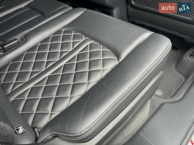 Белый Ауди SQ7, объемом двигателя 3.96 л и пробегом 124 тыс. км за 57900 $, фото 33 на Automoto.ua