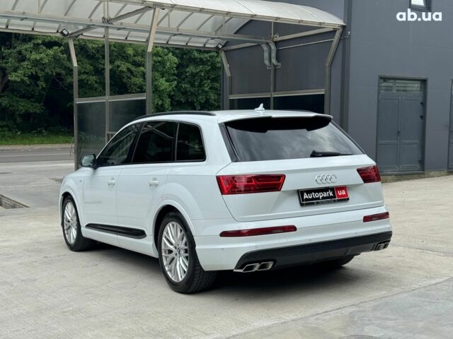 Белый Ауди SQ7, объемом двигателя 4 л и пробегом 226 тыс. км за 49990 $, фото 7 на Automoto.ua
