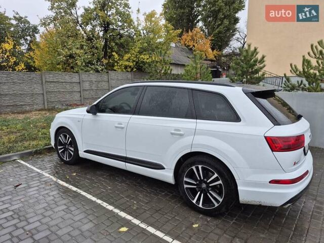 Білий Ауді SQ7, об'ємом двигуна 3.96 л та пробігом 296 тис. км за 44000 $, фото 8 на Automoto.ua
