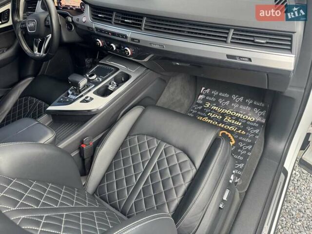 Белый Ауди SQ7, объемом двигателя 3.96 л и пробегом 124 тыс. км за 57900 $, фото 45 на Automoto.ua