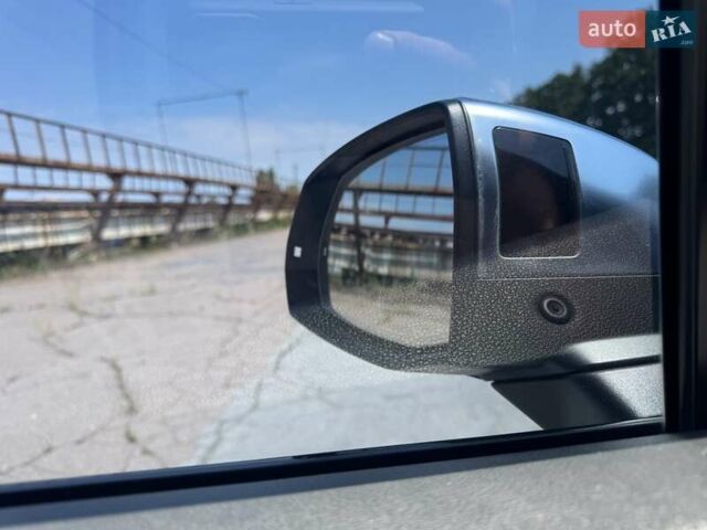 Белый Ауди SQ7, объемом двигателя 3.96 л и пробегом 206 тыс. км за 45000 $, фото 8 на Automoto.ua