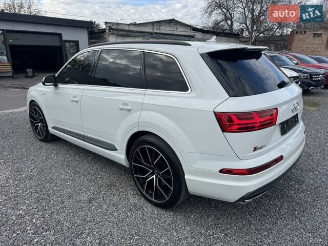 Белый Ауди SQ7, объемом двигателя 3.96 л и пробегом 124 тыс. км за 55900 $, фото 80 на Automoto.ua
