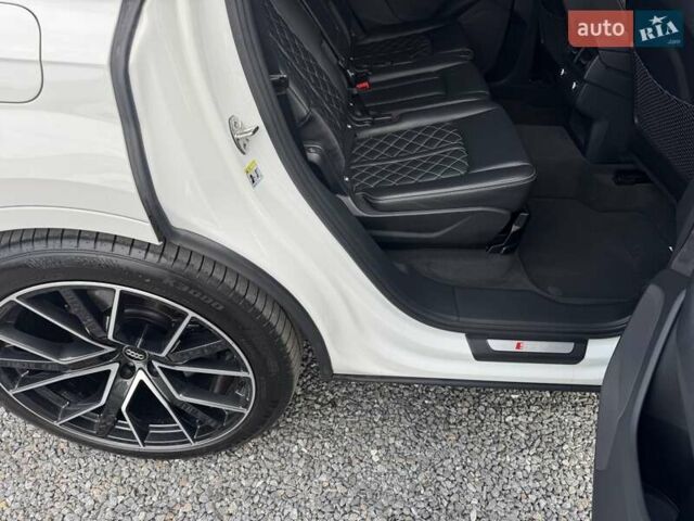 Белый Ауди SQ7, объемом двигателя 3.96 л и пробегом 124 тыс. км за 55900 $, фото 43 на Automoto.ua