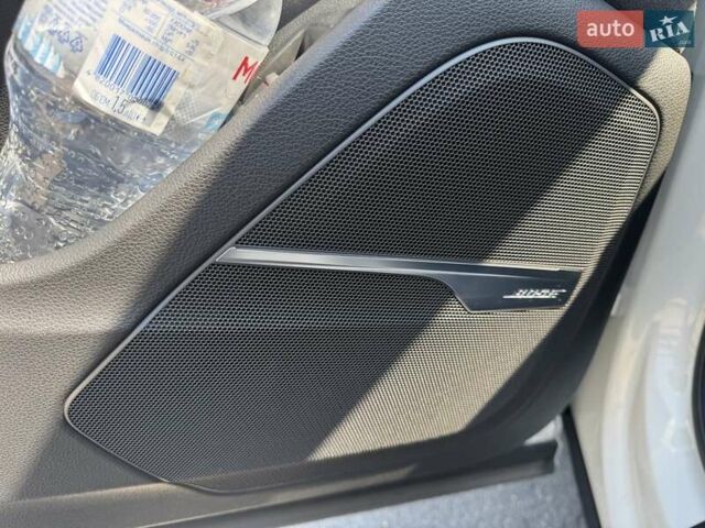 Белый Ауди SQ7, объемом двигателя 3.96 л и пробегом 206 тыс. км за 45000 $, фото 17 на Automoto.ua