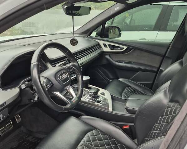 Білий Ауді SQ7, об'ємом двигуна 3.96 л та пробігом 296 тис. км за 44000 $, фото 13 на Automoto.ua