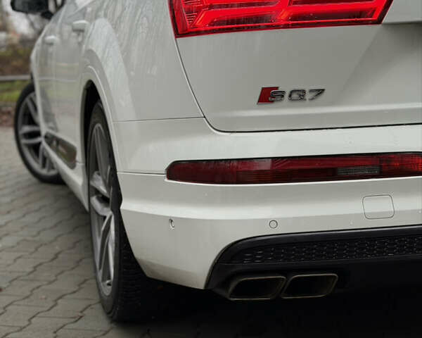 Белый Ауди SQ7, объемом двигателя 3.96 л и пробегом 206 тыс. км за 44000 $, фото 15 на Automoto.ua