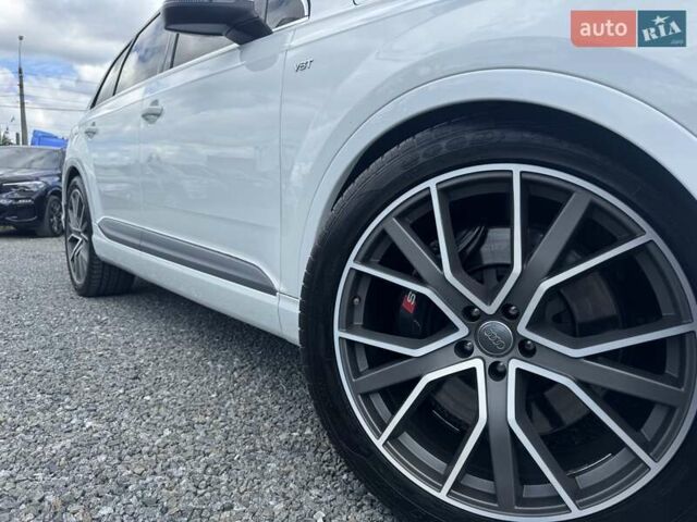 Белый Ауди SQ7, объемом двигателя 3.96 л и пробегом 124 тыс. км за 57900 $, фото 129 на Automoto.ua