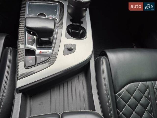 Білий Ауді SQ7, об'ємом двигуна 3.96 л та пробігом 296 тис. км за 44000 $, фото 4 на Automoto.ua