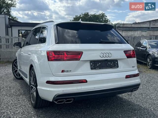 Белый Ауди SQ7, объемом двигателя 3.96 л и пробегом 124 тыс. км за 57900 $, фото 112 на Automoto.ua