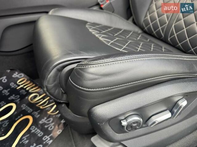 Белый Ауди SQ7, объемом двигателя 3.96 л и пробегом 124 тыс. км за 55900 $, фото 32 на Automoto.ua