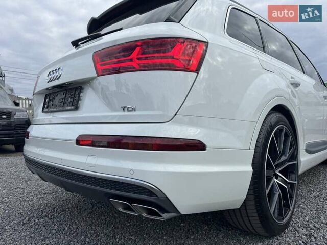 Белый Ауди SQ7, объемом двигателя 3.96 л и пробегом 124 тыс. км за 55900 $, фото 39 на Automoto.ua