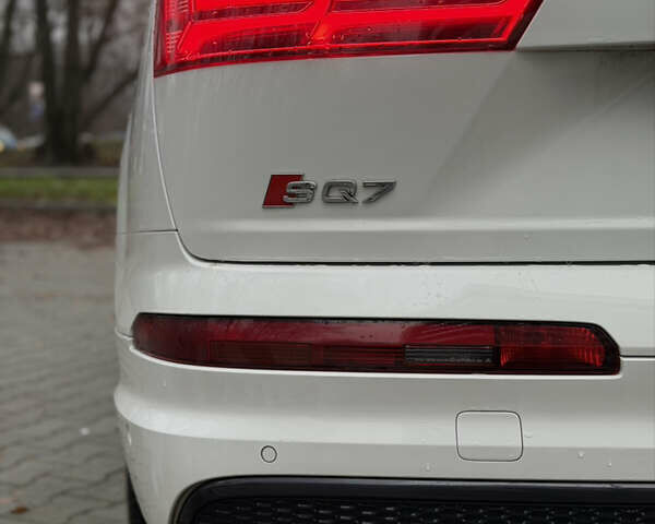 Белый Ауди SQ7, объемом двигателя 3.96 л и пробегом 206 тыс. км за 44000 $, фото 20 на Automoto.ua