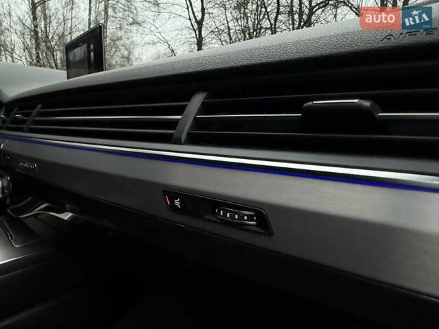 Белый Ауди SQ7, объемом двигателя 3.96 л и пробегом 206 тыс. км за 44000 $, фото 46 на Automoto.ua