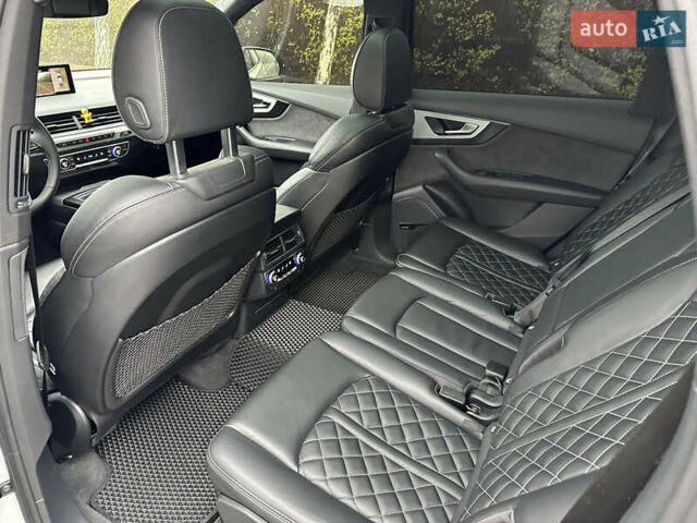 Белый Ауди SQ7, объемом двигателя 3.96 л и пробегом 128 тыс. км за 56500 $, фото 13 на Automoto.ua