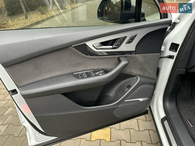 Белый Ауди SQ7, объемом двигателя 3.96 л и пробегом 128 тыс. км за 56500 $, фото 8 на Automoto.ua