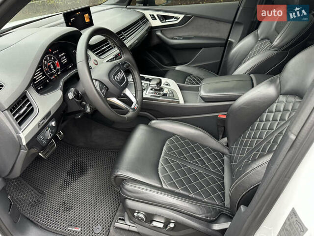 Белый Ауди SQ7, объемом двигателя 3.96 л и пробегом 128 тыс. км за 56500 $, фото 9 на Automoto.ua