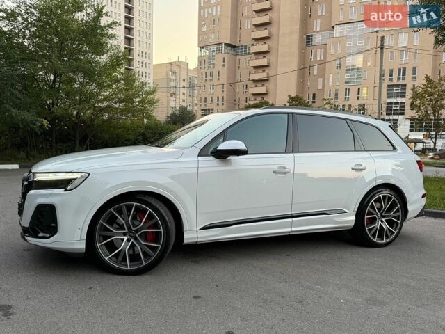 Белый Ауди SQ7, объемом двигателя 3.96 л и пробегом 129 тыс. км за 88000 $, фото 1 на Automoto.ua