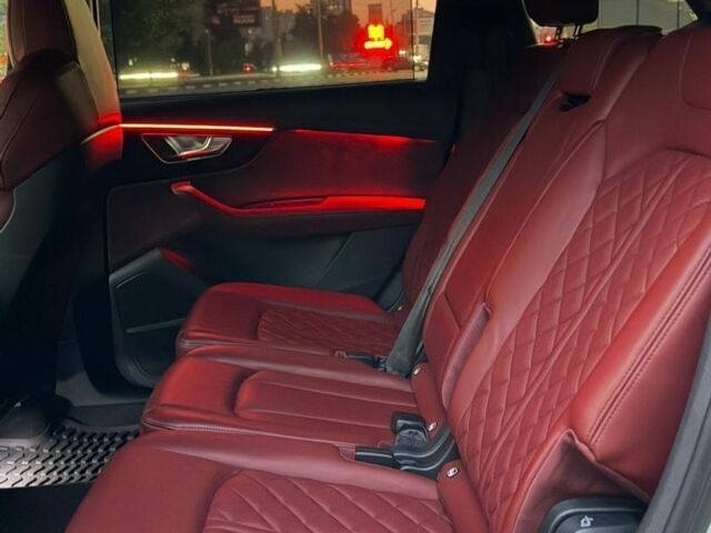 Белый Ауди SQ7, объемом двигателя 3.96 л и пробегом 129 тыс. км за 88000 $, фото 32 на Automoto.ua