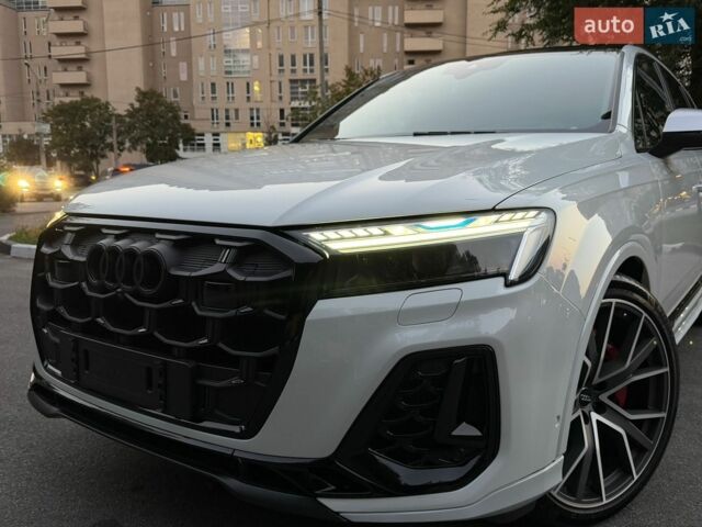 Белый Ауди SQ7, объемом двигателя 3.96 л и пробегом 129 тыс. км за 88000 $, фото 2 на Automoto.ua