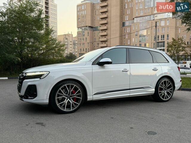 Белый Ауди SQ7, объемом двигателя 3.96 л и пробегом 129 тыс. км за 88000 $, фото 5 на Automoto.ua