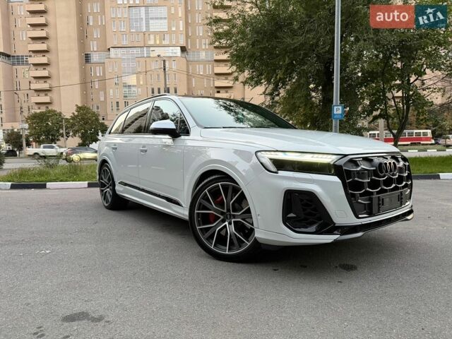 Белый Ауди SQ7, объемом двигателя 3.96 л и пробегом 129 тыс. км за 88000 $, фото 7 на Automoto.ua