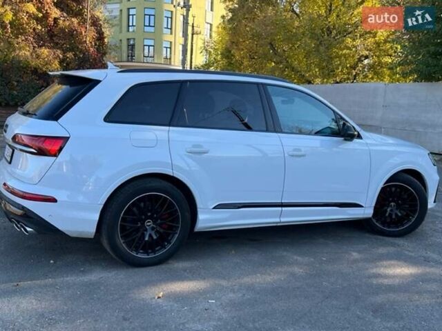 Белый Ауди SQ7, объемом двигателя 3.96 л и пробегом 133 тыс. км за 83500 $, фото 4 на Automoto.ua