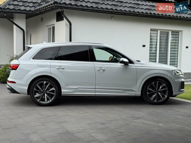 Белый Ауди SQ7, объемом двигателя 4 л и пробегом 49 тыс. км за 78000 $, фото 9 на Automoto.ua
