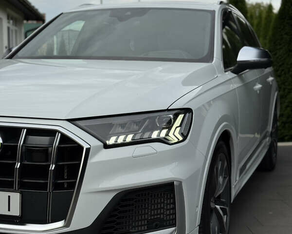 Белый Ауди SQ7, объемом двигателя 4 л и пробегом 49 тыс. км за 78000 $, фото 3 на Automoto.ua