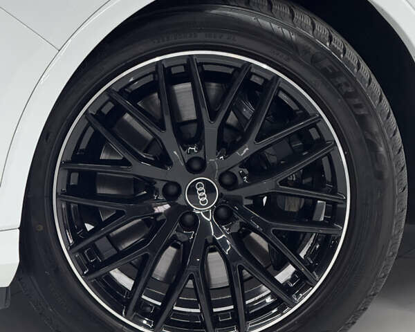 Белый Ауди SQ7, объемом двигателя 4 л и пробегом 62 тыс. км за 67500 $, фото 13 на Automoto.ua