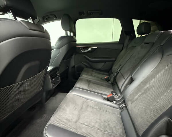 Белый Ауди SQ7, объемом двигателя 4 л и пробегом 62 тыс. км за 67500 $, фото 38 на Automoto.ua