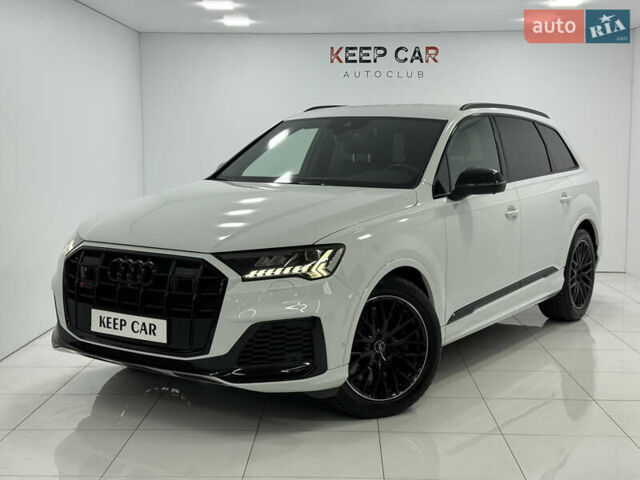 Белый Ауди SQ7, объемом двигателя 4 л и пробегом 62 тыс. км за 67500 $, фото 1 на Automoto.ua