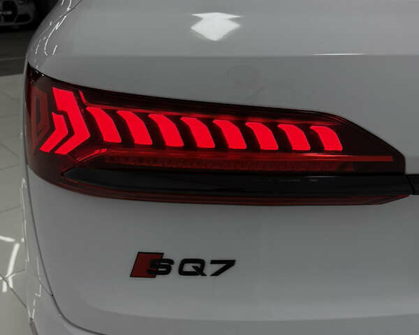 Белый Ауди SQ7, объемом двигателя 4 л и пробегом 62 тыс. км за 67500 $, фото 11 на Automoto.ua